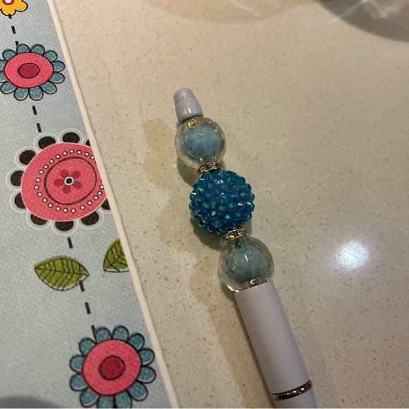 Handmade Small Legal Notepad Folio and Jeweled Pen Set - Picture 9 of 13